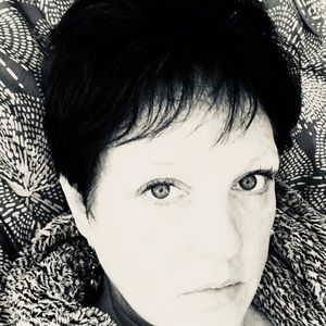 Meet your Posher, Renee